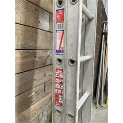 Clima pair extending aluminium ladders - 3.1m closed, 5.6m extended 