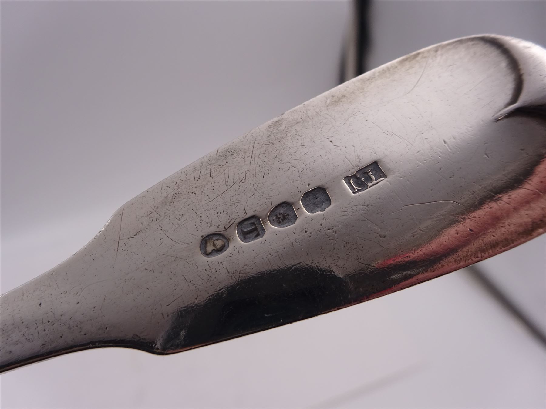 George III silver Fiddle pattern fish slice, engraved with floral pattern to blade and initials to terminal, hallmarked Thomas James, London 1814, L29.6cm