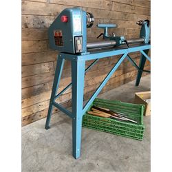 Draper WTL12 wood lathe and a collection of turning chisels 