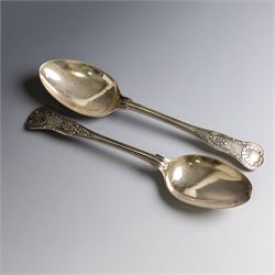 Pair of Edwardian silver King's pattern table spoons, hallmarked Walker & Hall, Sheffield 1902