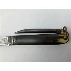 Early 20th century Royal Garrison Artillery Orkney army folding jack/clasp knife, the blade inscribed 'Orkney R.G.A.(T) and marked F. Newton Premier Sheffield, with blade and marlin spike and horn grips