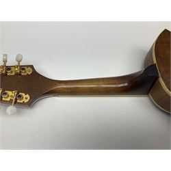 F-hole eight-string mandolin with one-piece maple back and ribs and spruce top L70cm