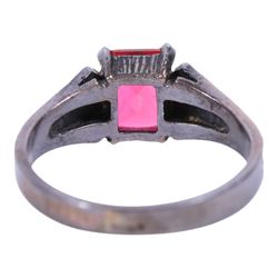 12ct gold signet ring, 9ct jewellery including knot ring, paste ring, ring shank and two St Christophers and a silver locket and ring