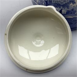 Spode blue and white kettle, decorated in the Italian pattern, with printed mark beneath, H30cm.