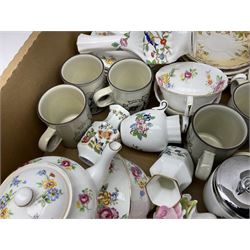 Stone pamchen, together with Hornsea cornrose coffee cans and saucers, Aynsley Pembroke vases, and trinket dishes, Royal Worcester egg coddler etc, in two boxes 