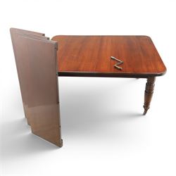 Large 19th century mahogany extending dining table with set of Chippendale design chairs, extending dining table with rectangular moulded top additional three leaves, raised on turned supports terminating in brass castors, the dining chairs (2 + 2) with shaped cresting rail and pierced splats, raised on square supports with stretchers