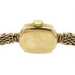 Uno ladies 9ct gold manual wind wristwatch, silvered dial with baton hour markers, on integral 9ct bracelet, hallmarked