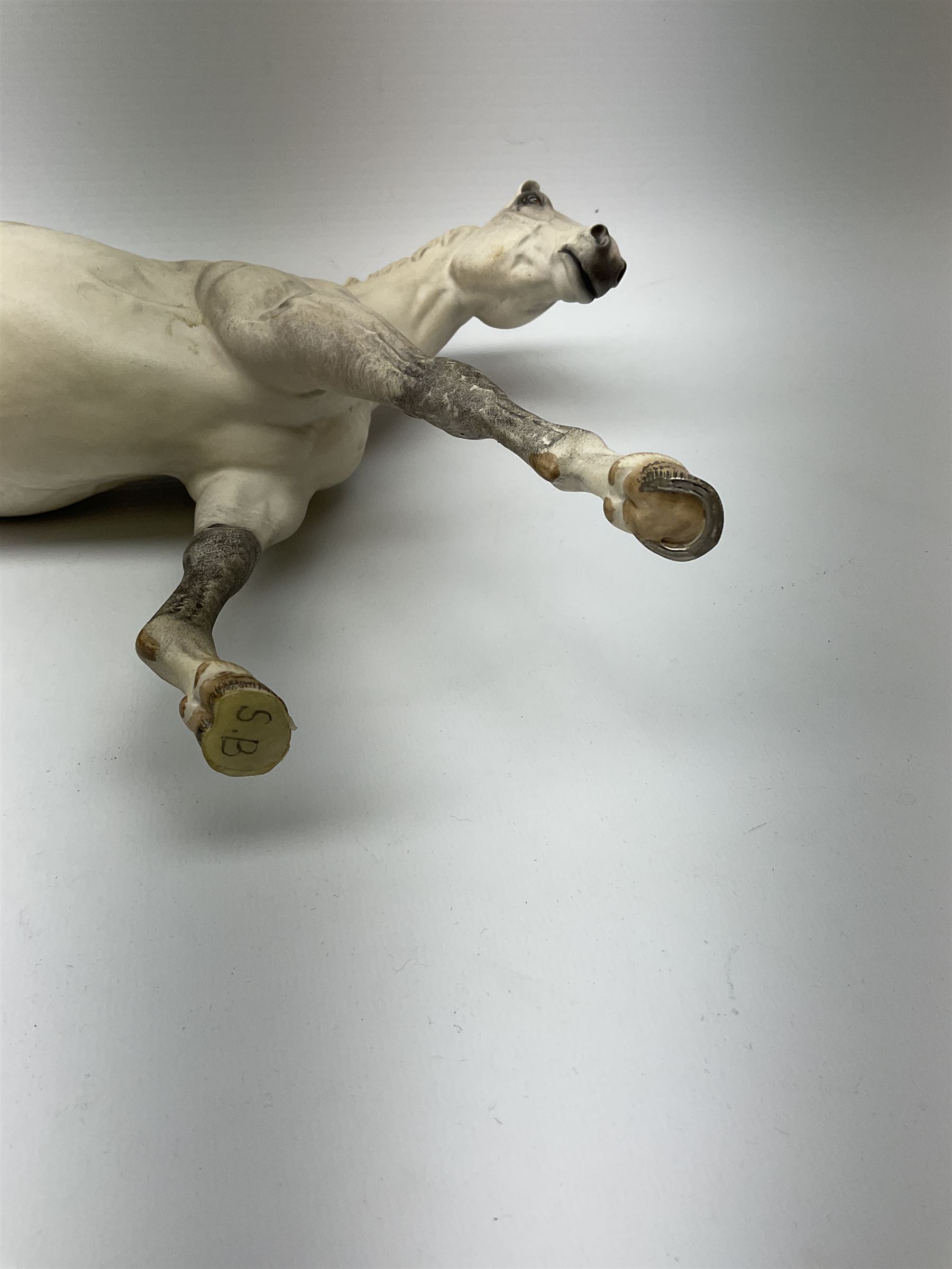 A Royal Doulton limited edition figure, Desert Orchid, 2563/7500, on wooden plinth, H32.5cm, with accompanying certificate. 