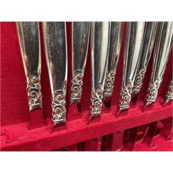 Cased canteen of Oneida Community silver plate cutlery