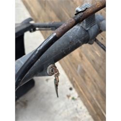 Atco Admiral16 SE petrol lawnmower