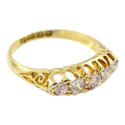 Early 20th century graduating five stone diamond ring, Birmingham 1915, total diamond weight approx 0.50 carat