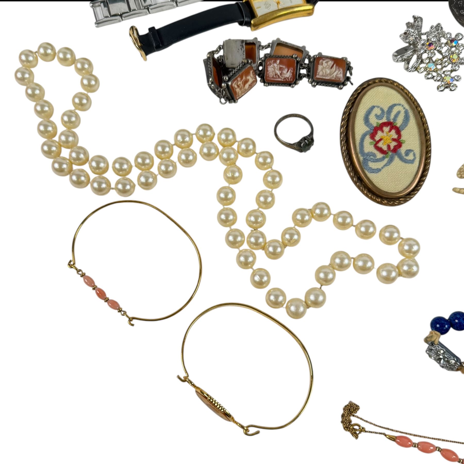 Silver and silver jewellery, including ring, spoon, necklace, screwback earrings, etc, costume jewellery and wristwatches