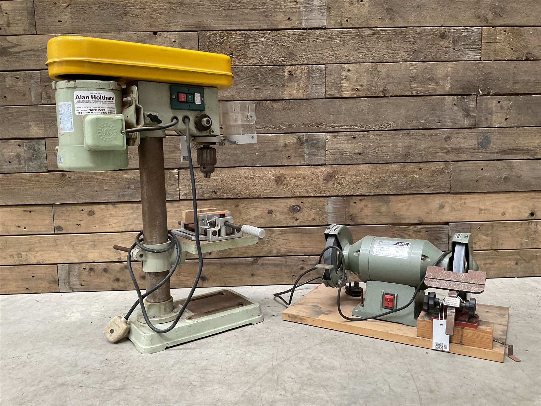 Warcraft Hobby drill bench pillar drill, and a bench grinder