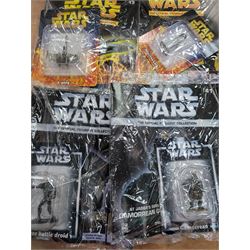 Large collection of Deagostini Star Wars Figurine Collection magazines, most magazines sealed and with accompanying figurines, in two boxes 