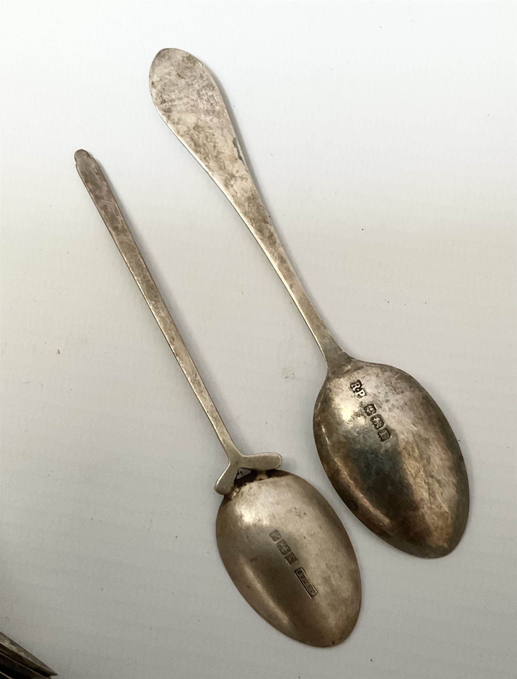 Quantity of silver thimbles and teaspoons, various hallmarks and stamps, and a quantity of other silver plate and metalware