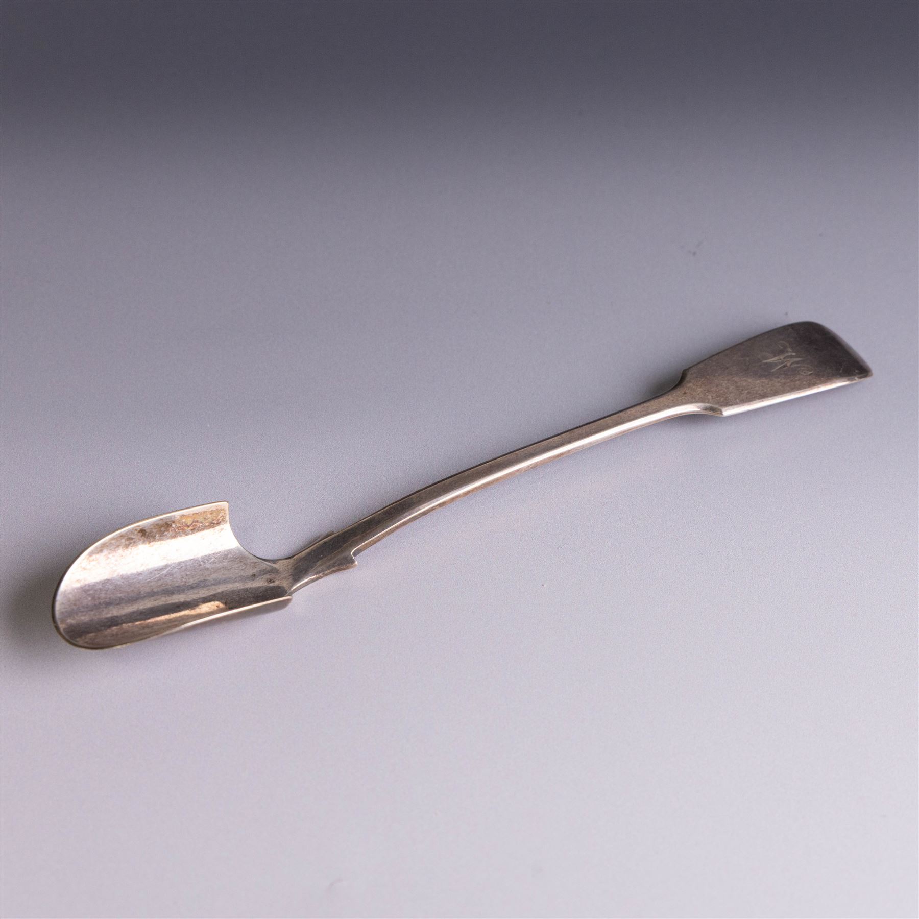 Victorian silver Fiddle pattern stilton scoop, with engraved initial 'W' to terminal, hallmarked London 1857, makers mark HH, probably for Henry Holland