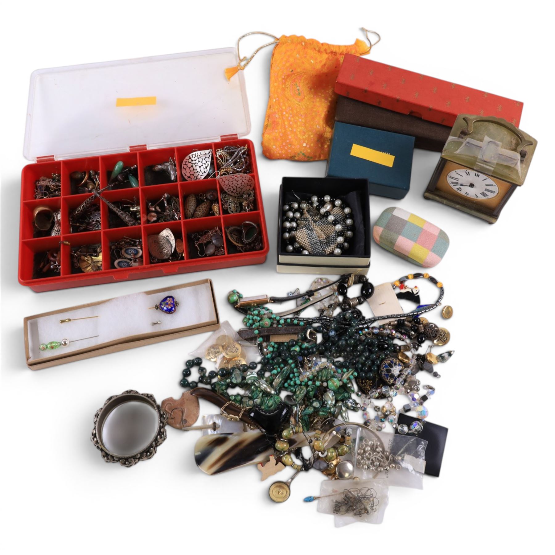 Collection of silver and costume jewellery, including earrings, brooches, beaded necklaces, Onyx table clock, wristwatches, etc