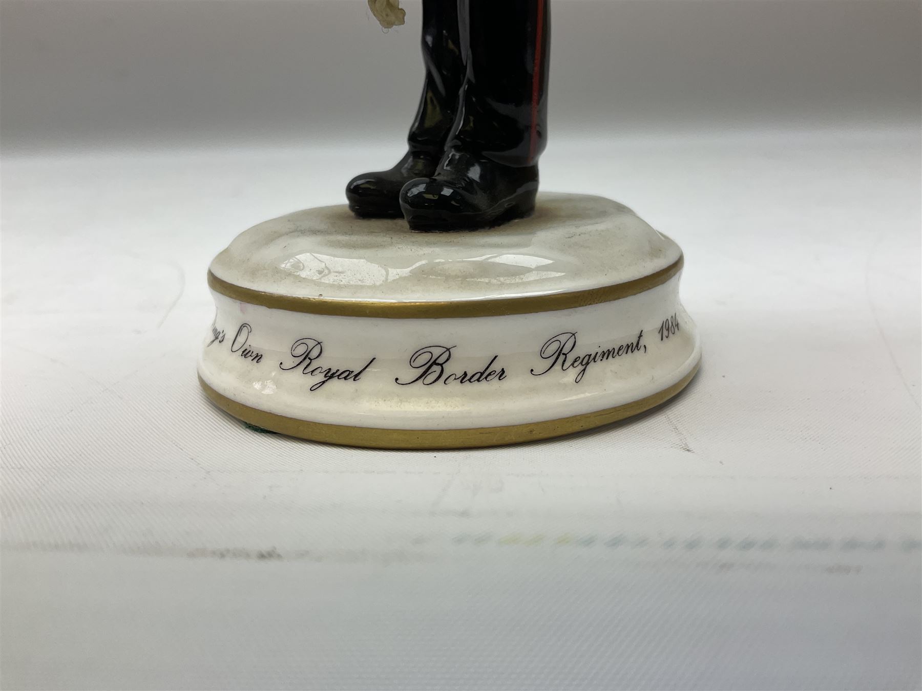 Michael J Sutty limited edition figure, Soldier Drummer, 1st Battalion, The Kings Own Royal Border Regiment 1984, 93/250, together with further limited edition Michael Sutty bust, 12/250, tallest H21.5cm