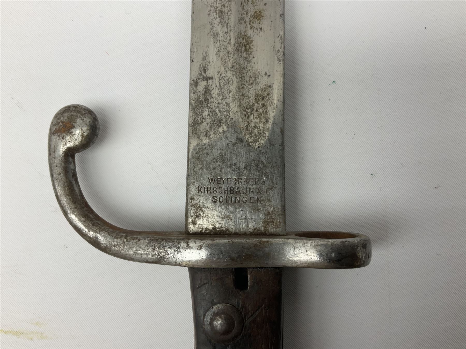 German-made 1908 pattern bayonet by Weyersberg, Kirschbaum & Co, Solingen as used by the Brazilian Army, with 30cm fullered steel blade and hooked quillon numbered 107011 L43cm overall; and Swedish Carl Gustav M1896 Mauser knife bayonet with 21cm steel blade and machined steel grip; in metal scabbard, both numbered 299 L35cm overall (2)