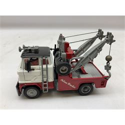 Corgi Major toys ford H series 'Holmes Wrecker' recovery vehicle in box, box H11.5cm 