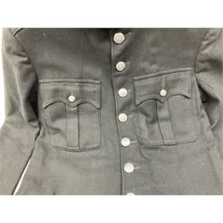 Hull City Police - vintage tunic with matching cape, collar no.H460; another tunic with WW2 medal ribbon bar; early sergeant's tunic; and later sergeant's tunic (5)
