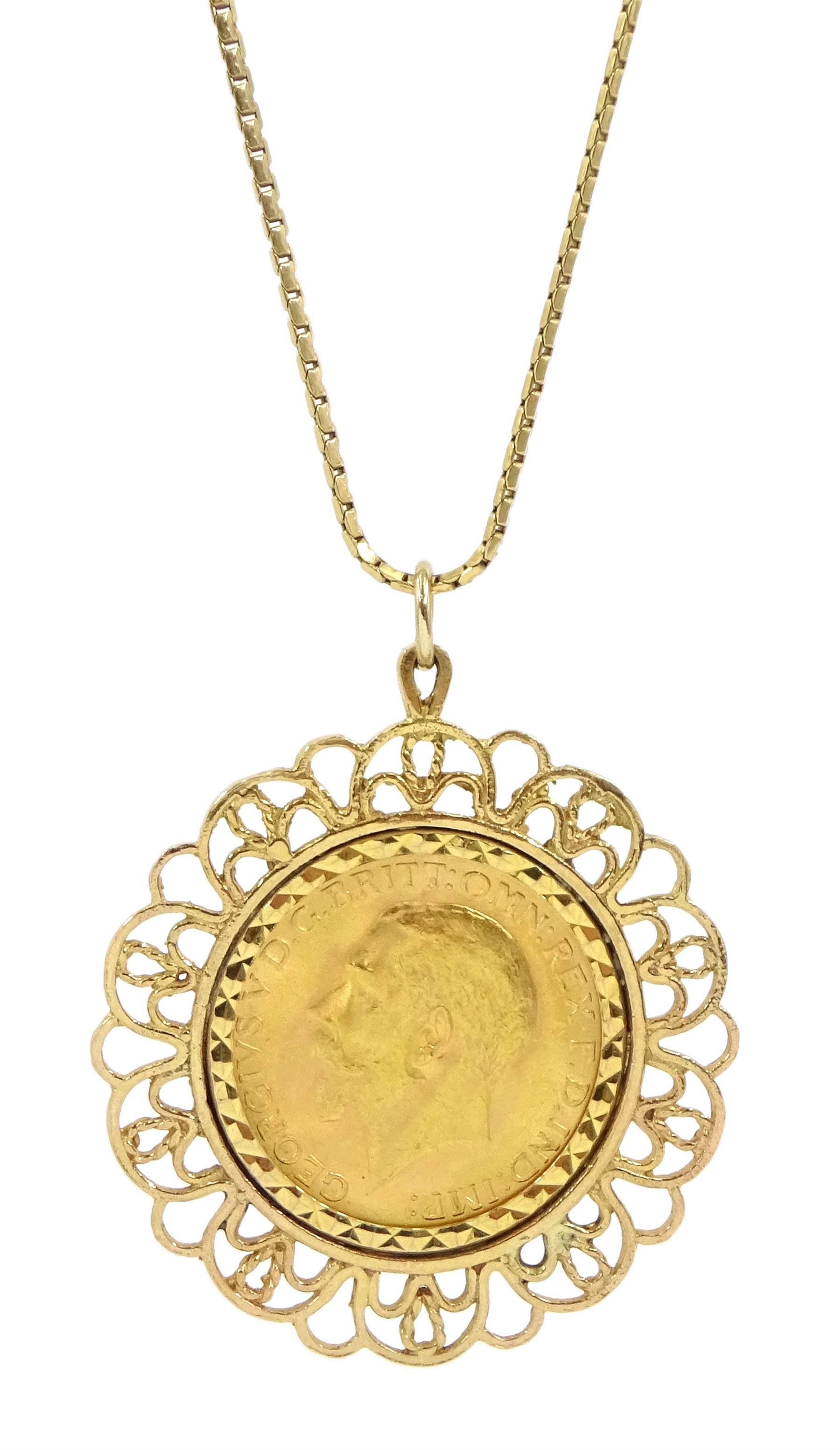King George V 1912 gold full sovereign coin, loose mounted in 9ct gold pendant, on 9ct gold necklace chain