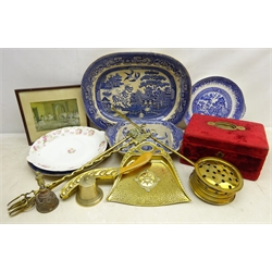  19th/ early 20th century red velvet jewellery box, Victorian Willow pattern meat plate, brass chestnut roaster, Victorian brass crumb tray & brush, brass bell and miscellanea in one box  