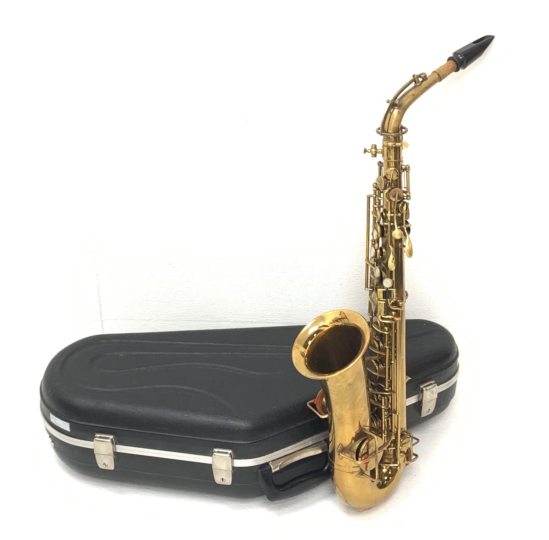 Elkhart 'The Buescher' True-Tone Low Pitch alto saxophone, serial no.147605, in Hiscox Liteflite carrying case with crook
