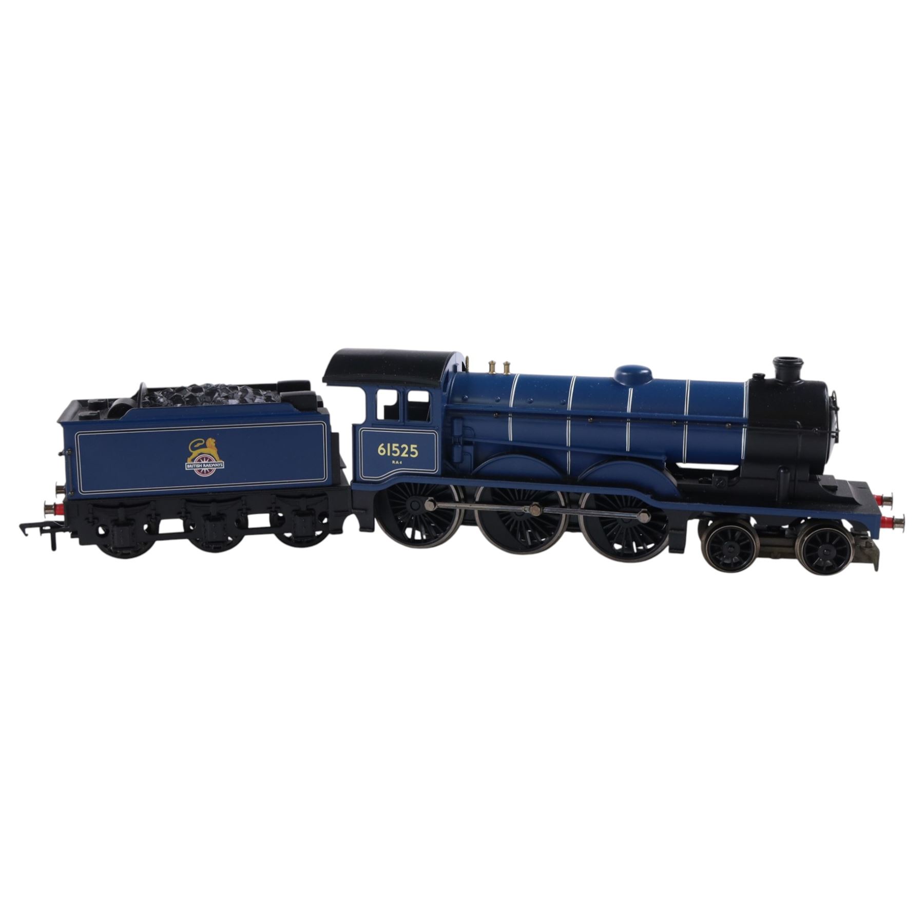 Three boxed 00 gauge Hornby locomotives, two unboxed 00 gauge locomotives, including Bachmann Class A1 Tornado, two Hornby composite coaches, Hornby breakdown crane and an empty Bachmann presentation box