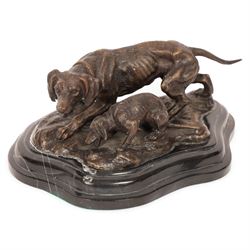 After Pierre Jules Mene, bronze sculpture of a hunting dog upon a marble base, H9cm 