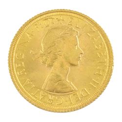 Queen Elizabeth II 1962 gold full sovereign coin