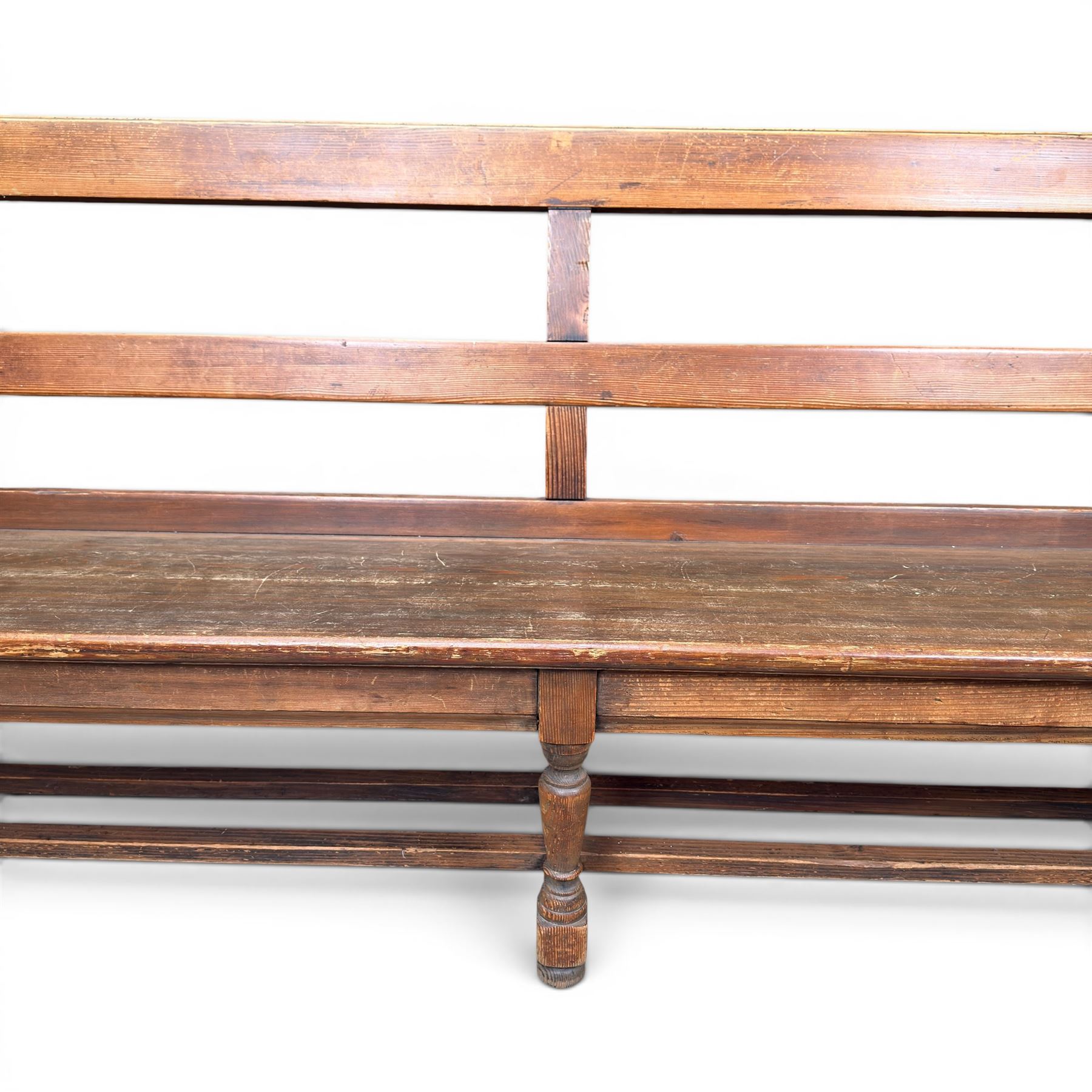 Early 20th century pine and oak bench seat, stained pine rail back frame with shaped oak arms