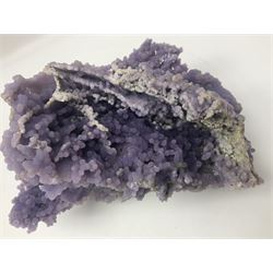 Grape agate cluster, formed of spherical quartz crystals, in purple tones, H15cm, L20cm