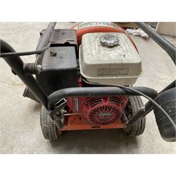 Billy Goat Quiet Blow Blower with Honda 8.0 GX240 engine 