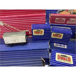 Hornby Dublo - 4620 Breakdown Crane; TPO Mail Van Set; D1 Level Crossing; Pullman cars and goods vans; with a large quantity of track to include straight and curved track, switch points and buffer stops; boxed and loose