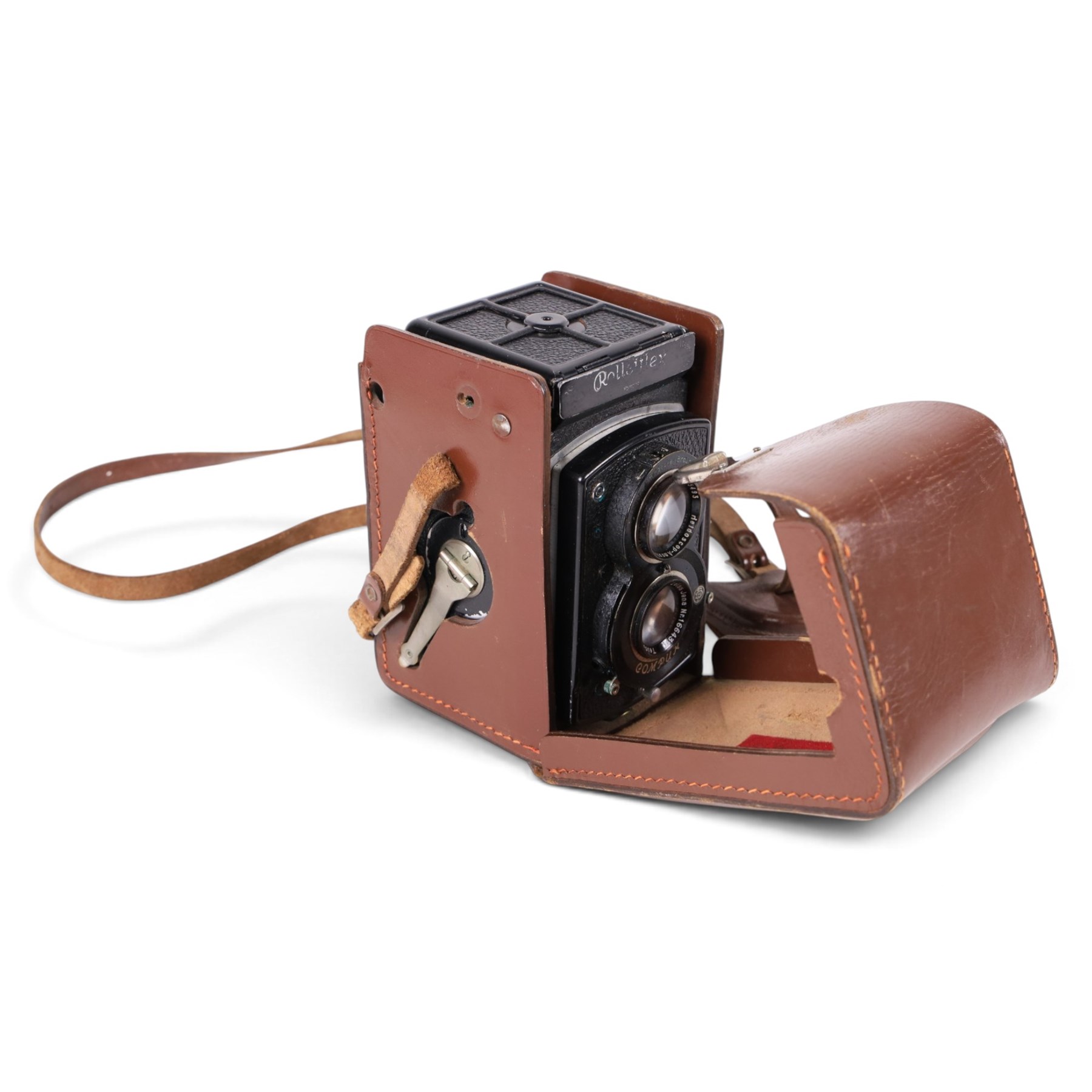 Rolleiflex TLR camera serial no. 392517, with Franke & Heidecke-Braunschweig lens serial no. 385493 and Compur Carl Zeiss Jena Tessar lens serial no. 1663490, in carry case