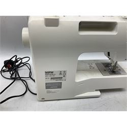 Brother LS14 sewing machine, with foot pedal and power cable, H30cm