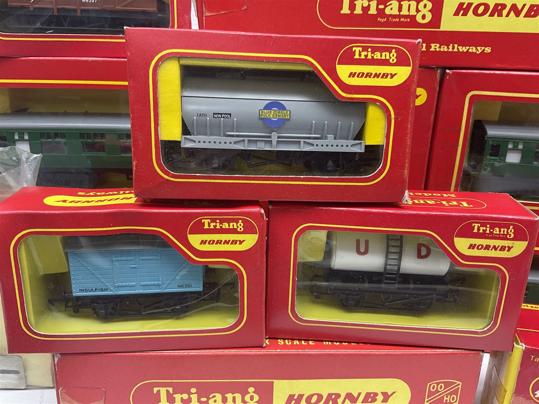 Tri-ang/Hornby '00' gauge - Princess Class 4-6-2 locomotive 'Princess Elizabeth' No.46201 with tender; Battle Space Turbo Car, boxed; four passenger coaches, buffet car, track cleaning car and eight wagons, all boxed; and various other accessories