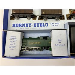 Hornby Dublo - three-rail EDG7 Tank Goods Train set with Southern Railway 0-6-2 tank locomotive in unlined malachite green livery No.2594, two wagons and guards van, quantity of straight and curved  track and controller with tested ticket, boxed with small label to lid.