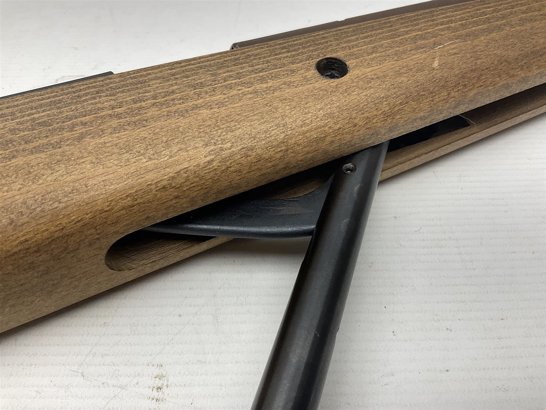 Springfield Armory M1A .22 cal. air rifle with under-lever action and wooden stock; serial no.6300, L116cm overall; in original cardboard box  NB: AGE RESTRICTIONS APPLY TO THE PURCHASE OF AIR WEAPONS.