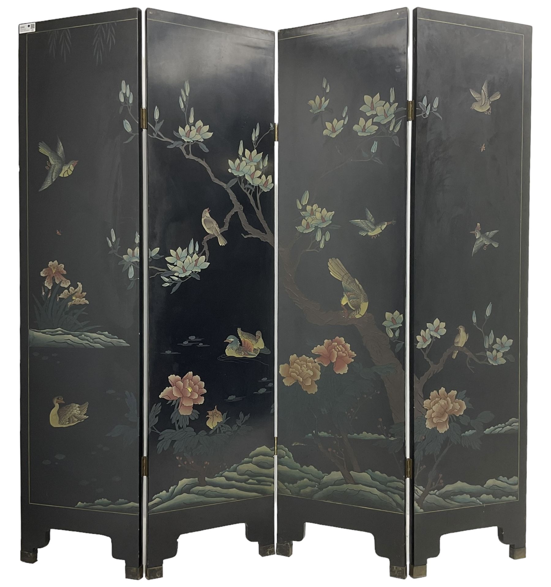 Chinese four-panel folding room screen, black lacquered with a naturalistic scene decorated with trees, birds and flowers