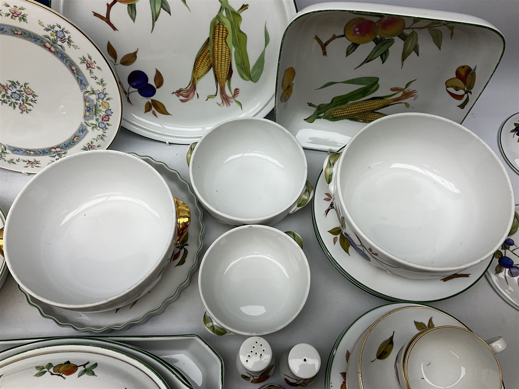Group of Royal Worcester Evesham pattern tea and dinner wares, to include lidded tureens, dinner plates, tea cups and saucers, bowls, quiche dish, salt and pepper shakers, together with other Royal Worcester ceramics to include 'Mayfield' pattern boxed serving plate etc (56 pcs approx)