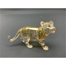 Swarovski Crystal tiger family, comprising adult and two cubs, adult H8.5cm 