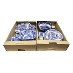 Collection of blue and white ceramics, including Wedgwood Ningpo pattern dinnerwares and a Wedgwood Ferarra pattern footed bowl