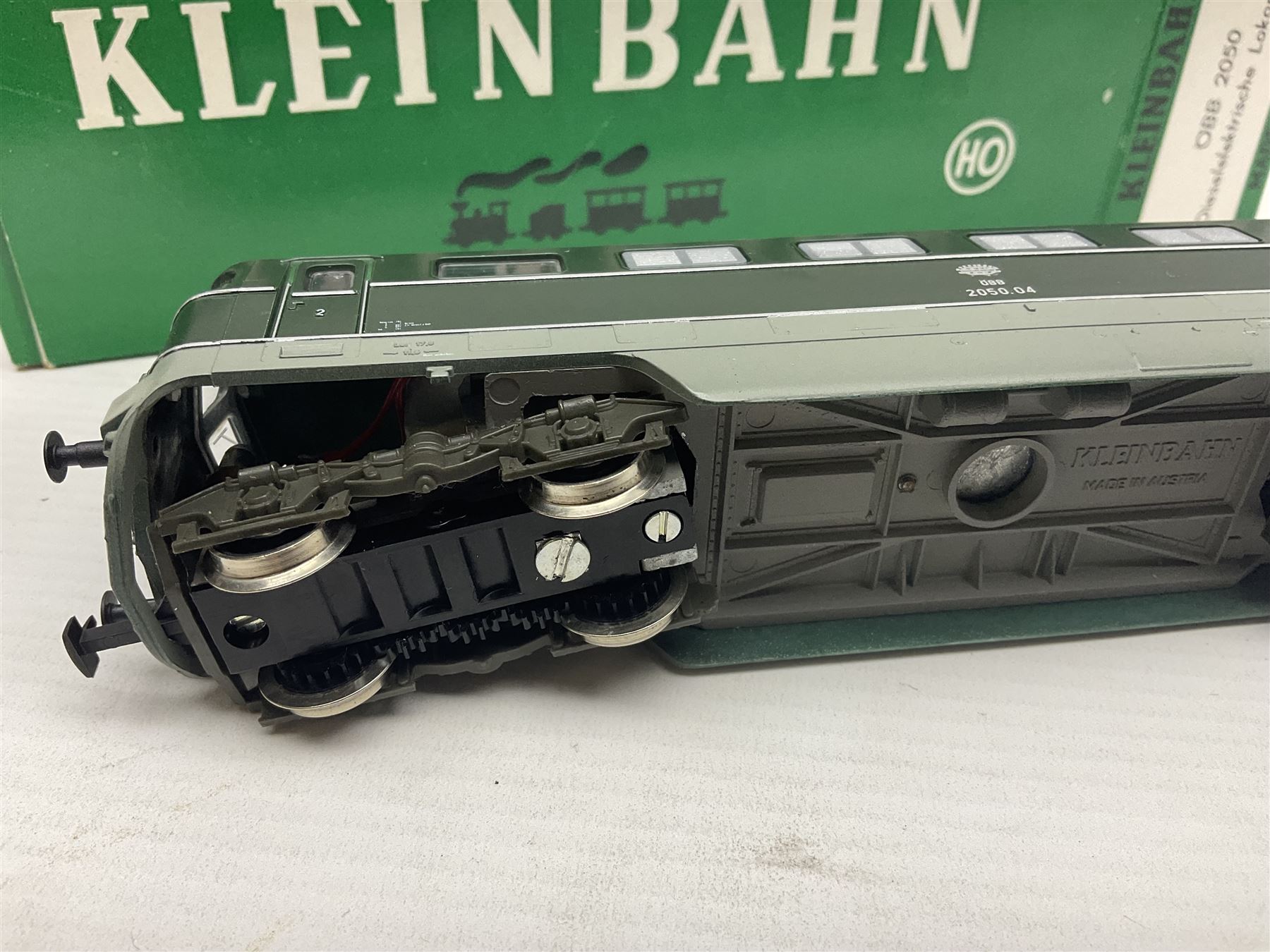 Kleinbahn HO gauge - three locomotives OBB 1020 Elektr. Berglokomotive; OBB 1044.209-3 Elektrische Lokomotive; and OBB 2050 Dieselelektrische; all boxed (3)