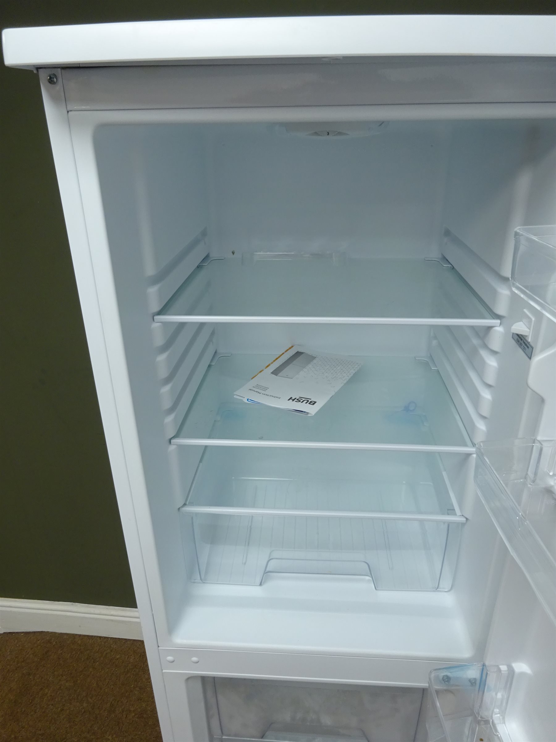 bush fridge freezer m50152ffw