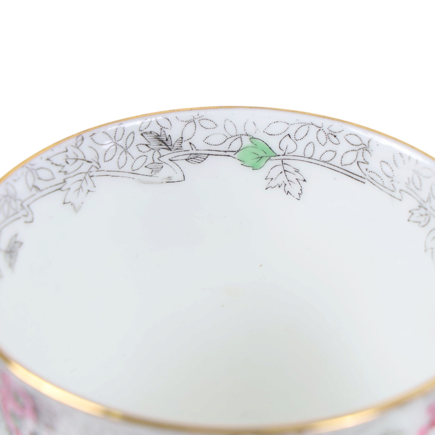 Shelley Bramble Rose pattern tea service, comprising milk jug, open sucrier, eleven cups and saucers, twelve dessert plates and two cake plates 