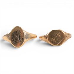 Two 9ct gold signet rings with engraved initials, both hallmarked 