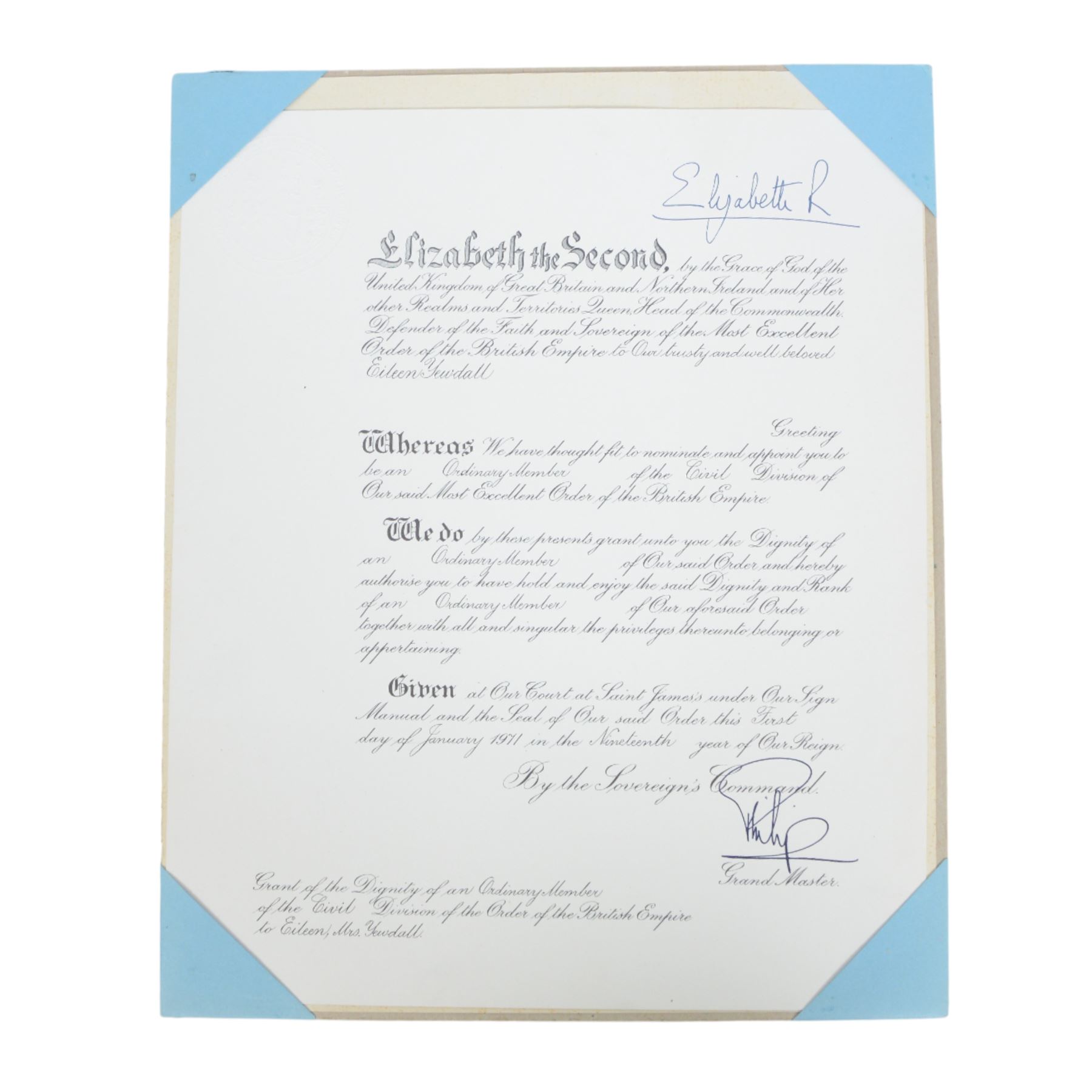 Member of the Order of the British Empire (MBE), ladies, boxed, awarded to Eileen Yewdall 1971, together with certificate and ephemera 