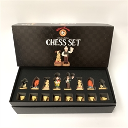  Connoisseur Games Wallace & Gromit Collector's Edition chess set and board, both mint in original boxes  